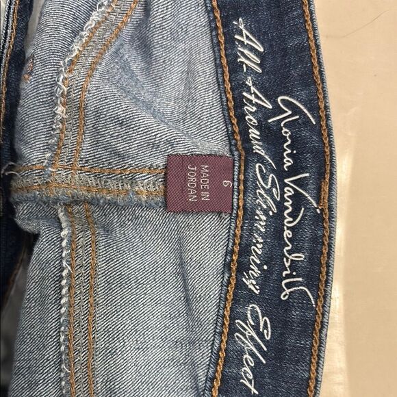 Gloria Vanderbilt Blue Slimming Jeans Medium Wash Size 6 - Picture 6 of 6